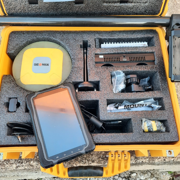 Ricevitore GNSS Geomax Zenith 20 GSM