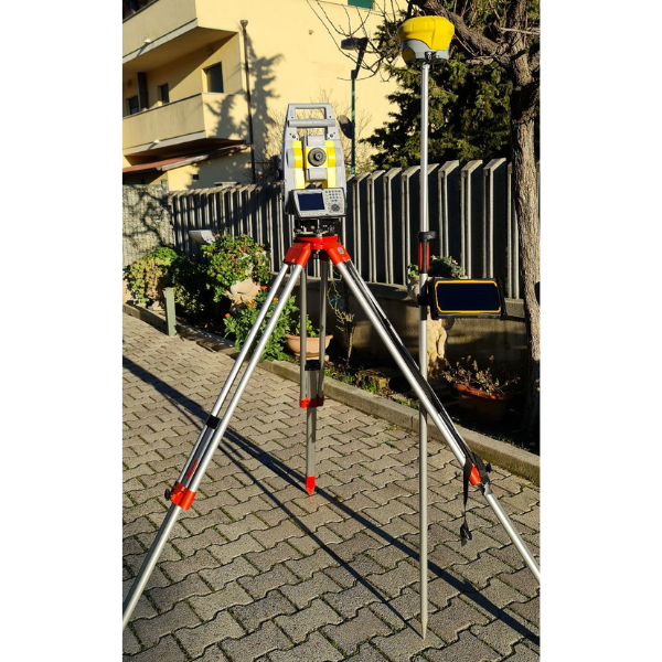Ricevitore GNSS Geomax Zenith35 TAG + Stazione Totale Robotica ZOOM90 1” AIM 360
